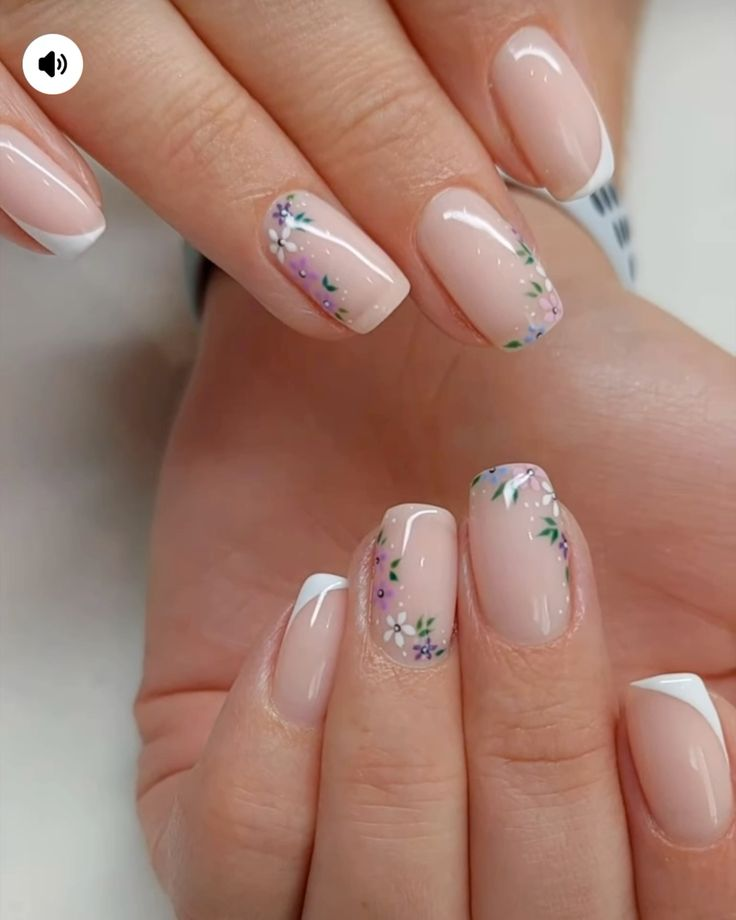Statement Floral Accent Nail